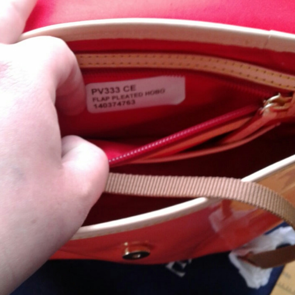Dooney and Bourke - Picture 5 of 5